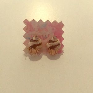 Boutique | Cup Cake Earrings